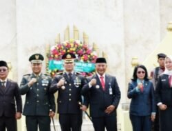 Pj Bupati Pati Henggar Hadiri Upacara HUT Pahlawan ke-78 .