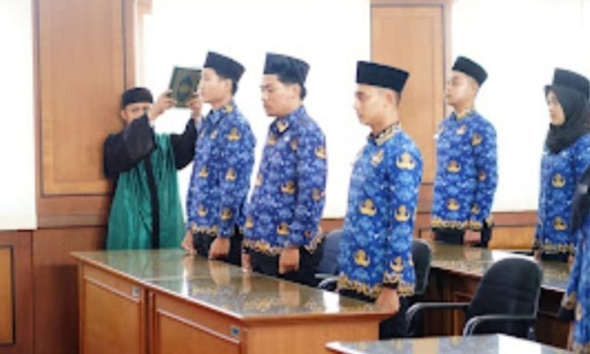 
					Pj Bupati Pati Pimpin Pelantikan PNS Di Lingkungan Pemkab kabupaten Pati.