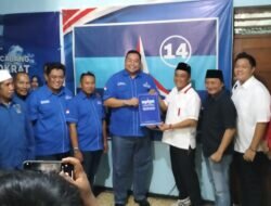 Setelah Silahturahmi ke PDIP Dan Partai Golkar,Safin Calon Bupati Pati Lanjutkan Silaturahmi Di DPC Partai Demokrat Pati.