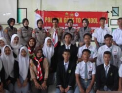 Sambut HUT Polisi Wanita ke-76, Polwan Polres Demak Adakan Acara Goes To School.