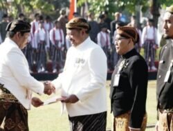 Pj Bupati Pati Terima Penghargaan Dari Presiden Rl.