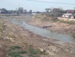 Sungai Silugonggo Mengalami Kekeringan, Berimbas Pada Nelayan Pati Tidak Bisa Melaut.