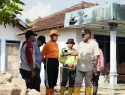 Pj Bupati Pati Dan Instansi Terkait Monitoring Kondisi Tanggul Yang Jebol Di Angkatan Lor Tambakromo.