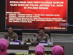 Bidang Hukum Polda Jateng Gelar Sosialisasi Dan Penyuluhan Hukum Di  Polres Demak.