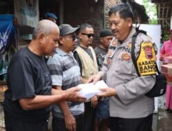 Polres Demak Jelang Idul Fitri Gelar Bansos Pembagian Sembako pada Masyarakat.