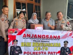 Sambut Hari Bhayangkara Ke-79 Polresta Pati Lakukan Giat Bantuan Sosial Pada Anggota Yang Telah Purna Tugas.