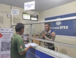 “Polantas Menyapa” Satlantas Polres Blora Lakukan Edukasi Humanis Tentang Pelayanan Permohonan Penerbitan BPKB.