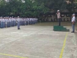 Satlantas Polres Grobogan Gelar Upacara Hari Pahlawan Bersama SMK Pembangunan Purwodadi.