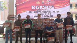 Polres Demak Gelar Khitan Massal dan Skrining TB Paru Sambut Hari Bhayangkara ke-80