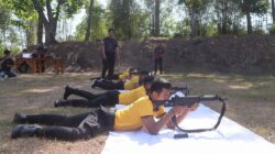 Asah Profesionalisme, Polres Demak Tingkatkan Kemampuan Menembak Personel